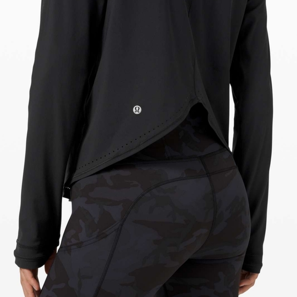 NWOT Lululemon Rise and Run Long Sleeve - Picture 2 of 3